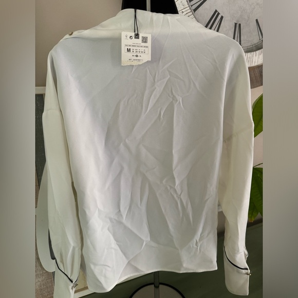 Zara silk like top - Picture 9 of 9